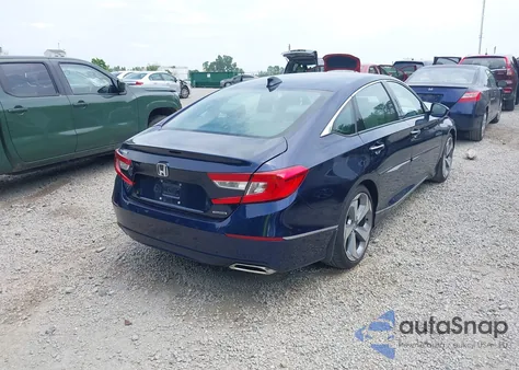 2018 Honda Accord Touring z USA, uszkodzony, nr VIN 1HGCV1F94JA186178
